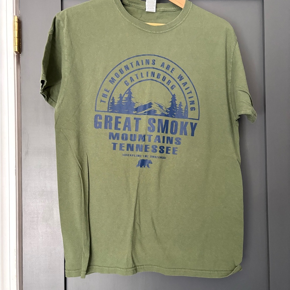 Smokey Mountains Olive Graphic Tee